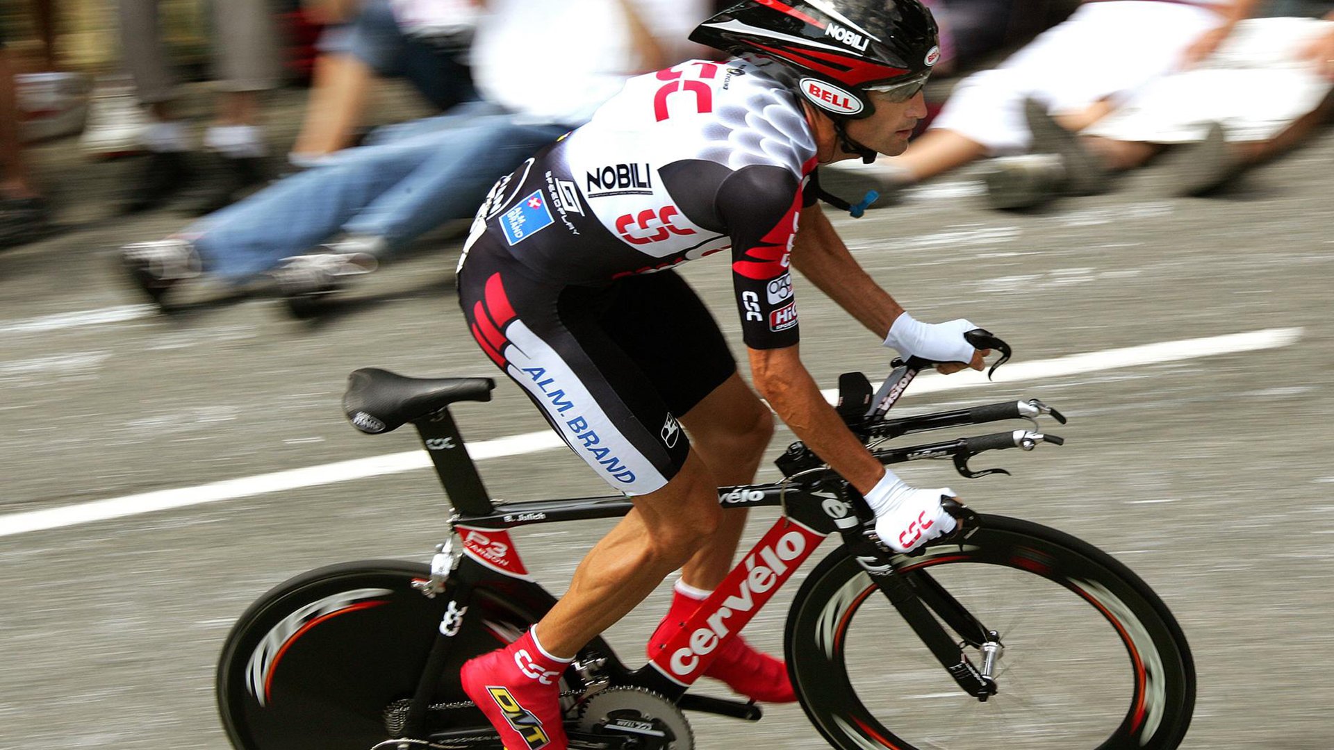 突尼斯男篮在非洲锦标赛中勇夺冠军，体育强国持续崛起